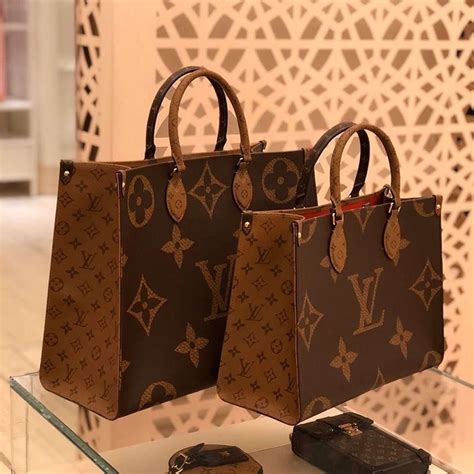 louis vuitton on the go size.